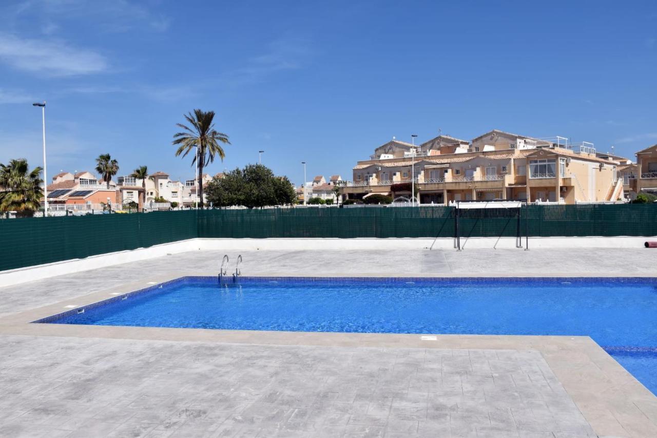 Casa Alex Torrevieja- Holiday House - Con Piscina Comunitaria Exterior foto