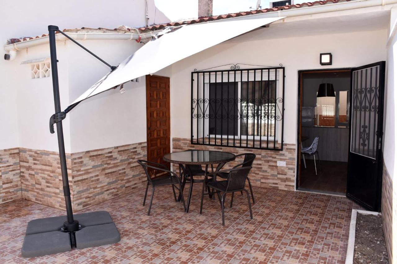 Casa Alex Torrevieja- Holiday House - Con Piscina Comunitaria Exterior foto